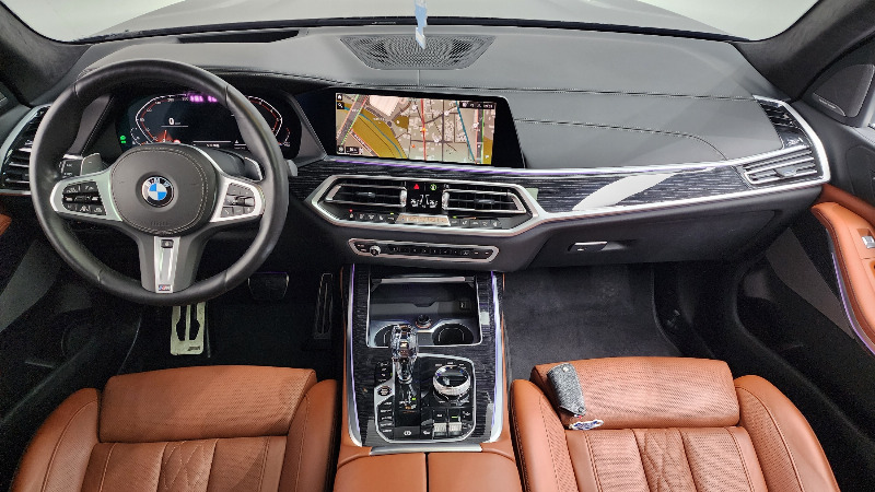 car BMW X7 id48038 photo #7