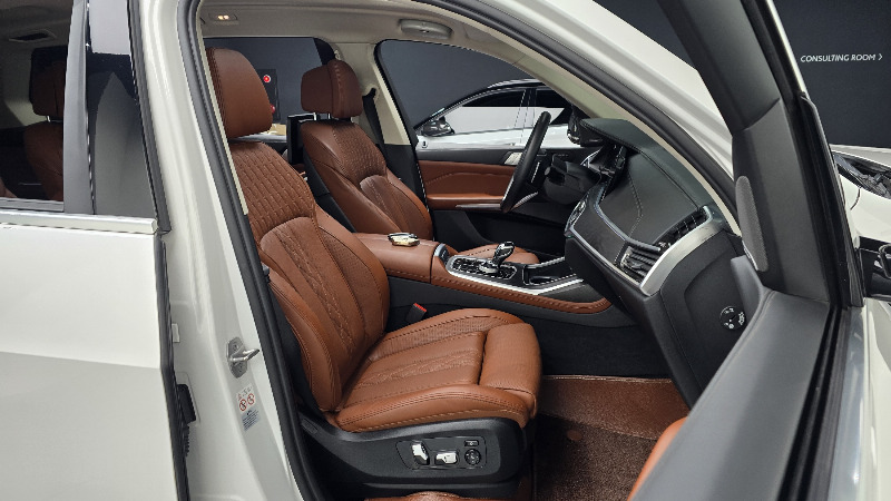 car BMW X7 id48060 photo #10