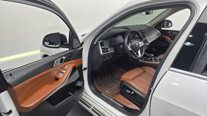 car BMW X7 id48060 photo #11