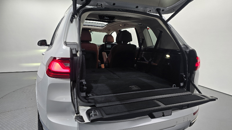car BMW X7 id48060 photo #19