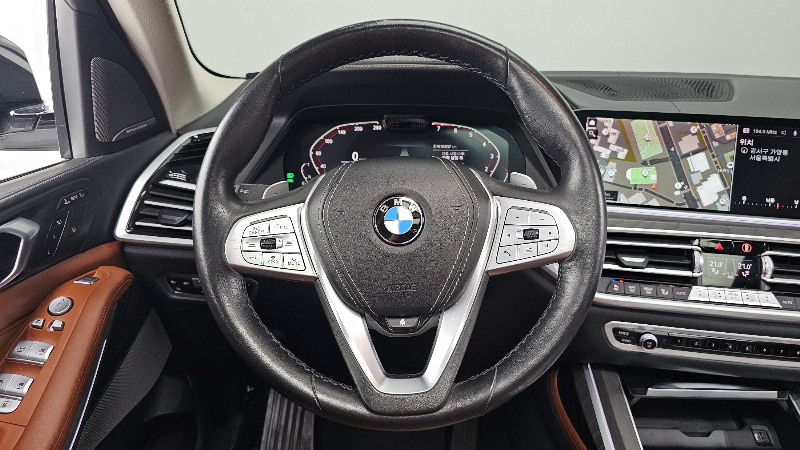 car BMW X7 id48066 photo #13
