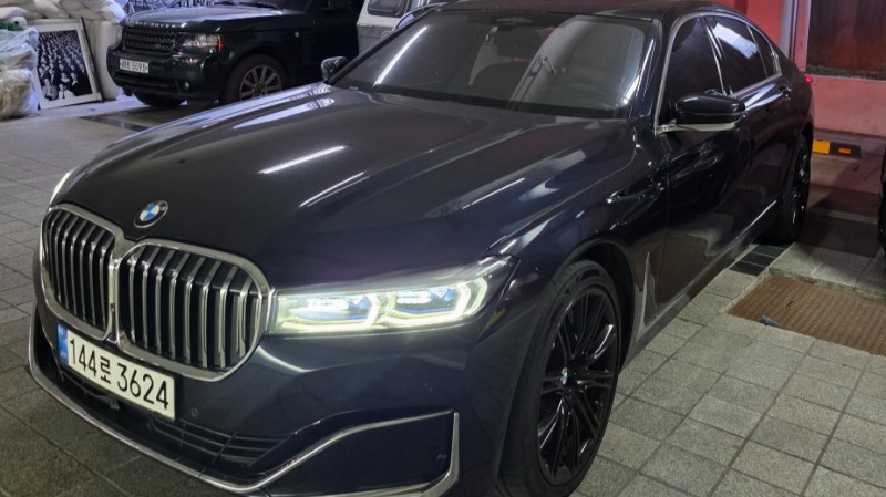 car BMW 7 Series id48074 main photo
