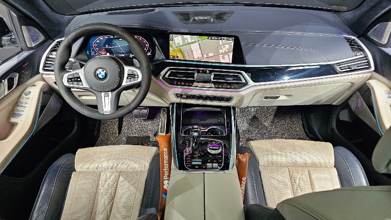 car BMW X7 id48106 photo #7
