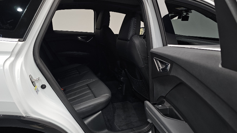 car Audi Q4 e-tron id48150 photo #11