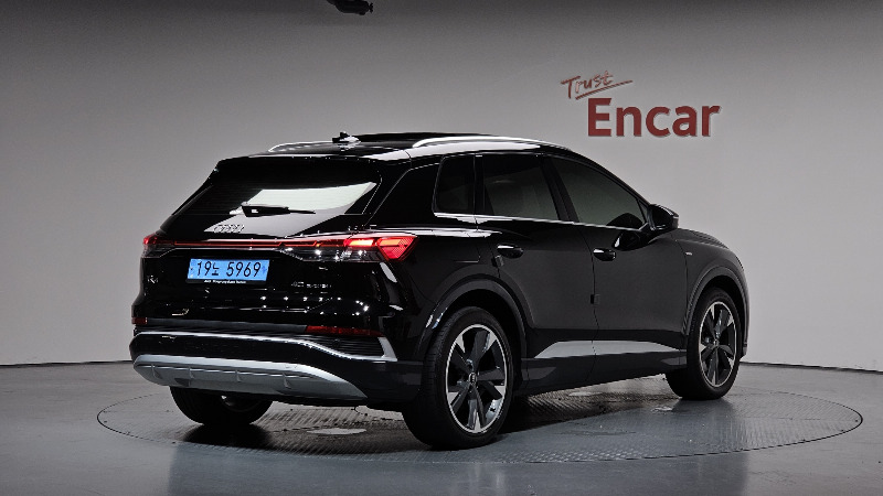 car Audi Q4 e-tron id48151 photo #2