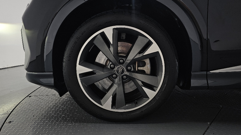 car Audi Q4 e-tron id48151 photo #5