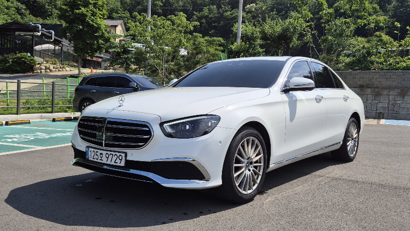 car Mercedes Benz E Class id48201 main photo