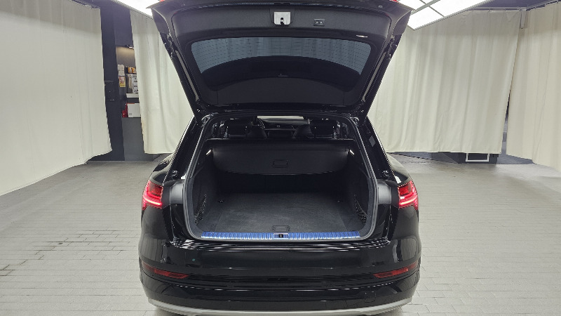 car Audi e-tron id48213 photo #17
