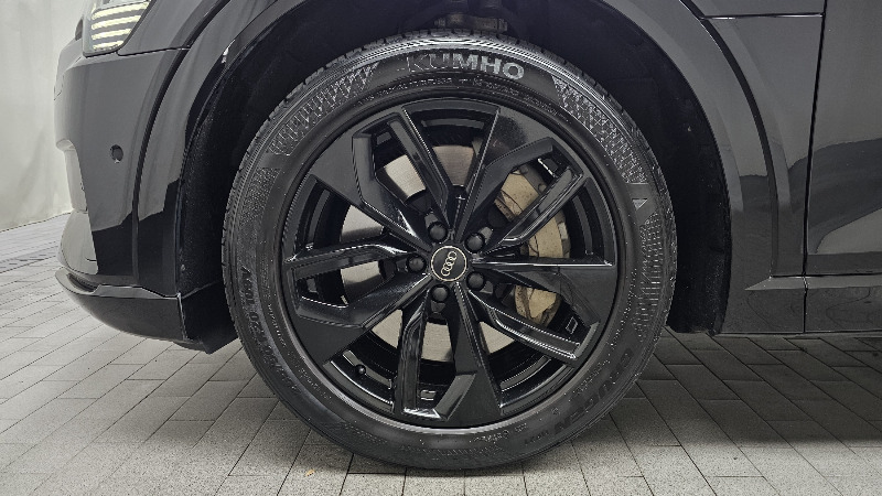car Audi e-tron id48213 photo #5