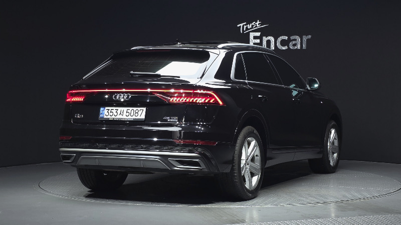 car Audi Q8 id48242 photo #2