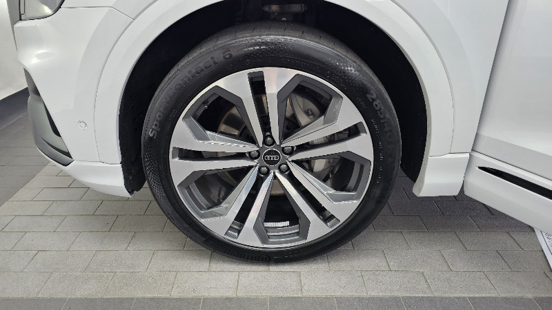 car Audi Q8 id48266 photo #5
