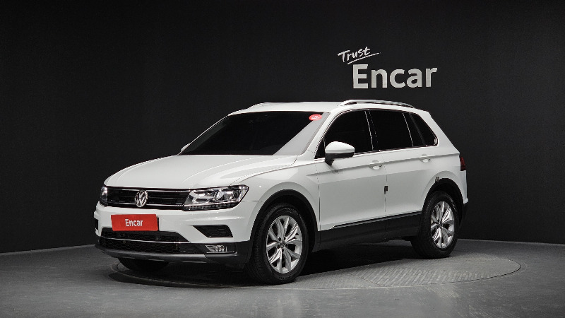 car Volkswagen Tiguan id48276 main photo