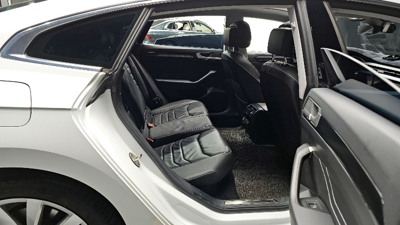 car Volkswagen Arteon id48280 photo #12