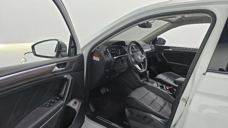 car Volkswagen Tiguan id48281 photo #10