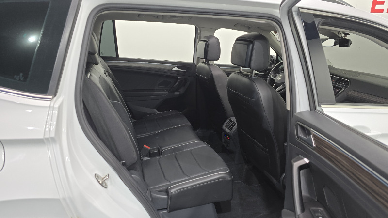 car Volkswagen Tiguan id48281 photo #11