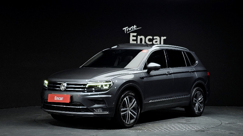 car Volkswagen Tiguan id48285 main photo
