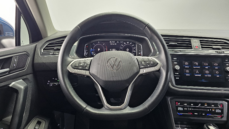 car Volkswagen Tiguan id48290 photo #13