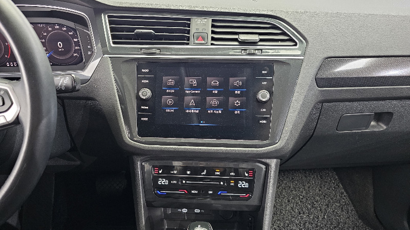 car Volkswagen Tiguan id48290 photo #14