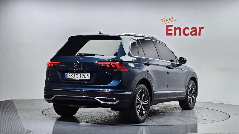 car Volkswagen Tiguan id48290 photo #2