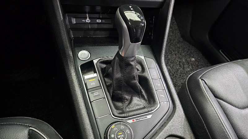 car Volkswagen Tiguan id48290 photo #9