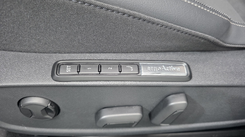 car Volkswagen Golf id48301 photo #19
