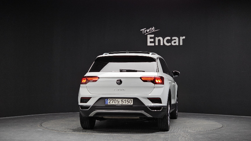 car Volkswagen T-Roc id48305 photo #4