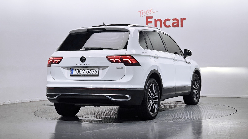 car Volkswagen Tiguan id48306 photo #2