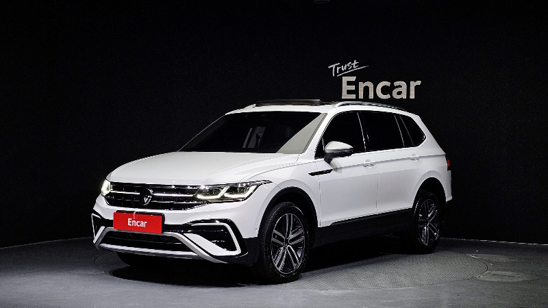 car Volkswagen Tiguan id48309 main photo