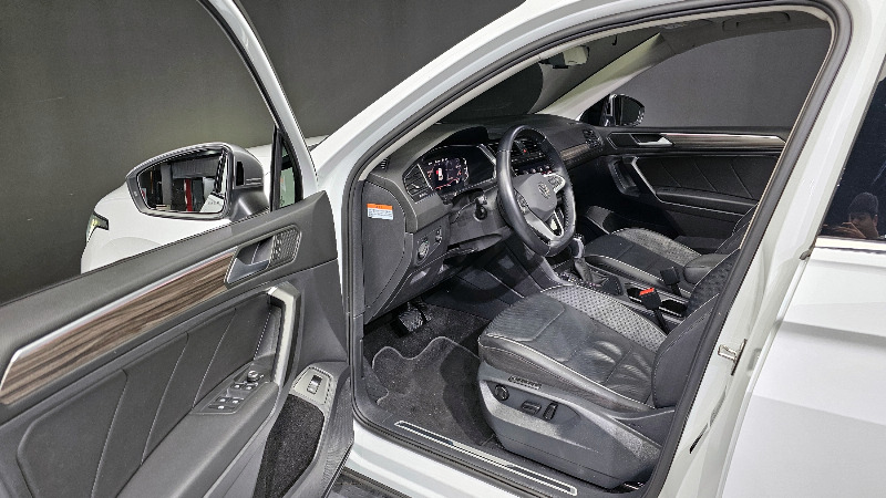 car Volkswagen Tiguan id48309 photo #10