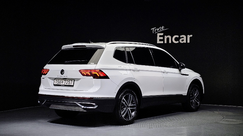 car Volkswagen Tiguan id48309 photo #2