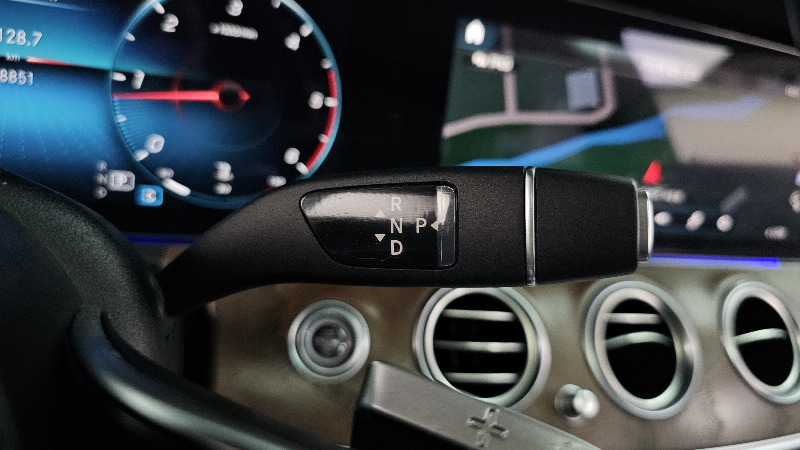 car Mercedes Benz E Class id48329 photo #9