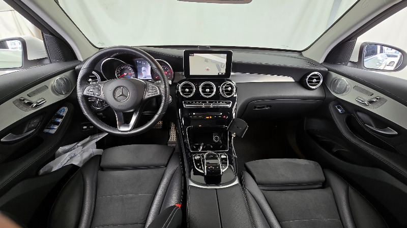 car Mercedes Benz GLC id48340 photo #7