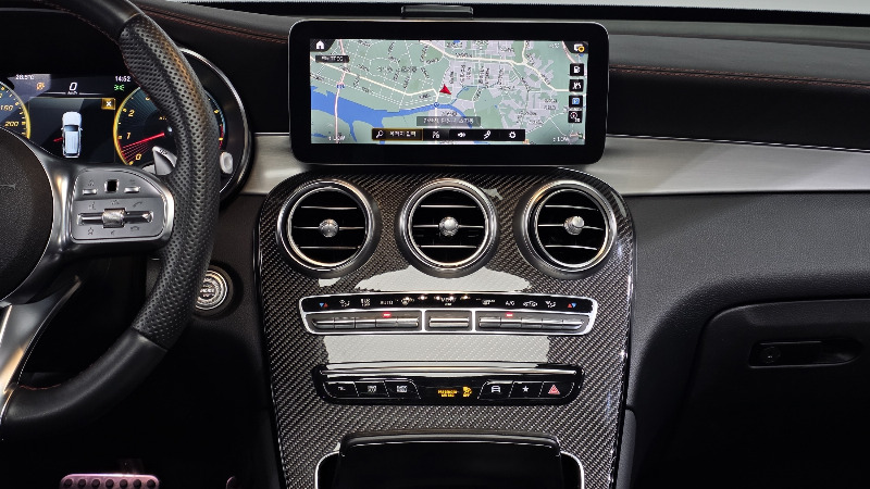 car Mercedes Benz GLC id48351 photo #19