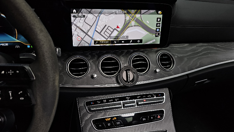 car Mercedes Benz E Class id48355 photo #13