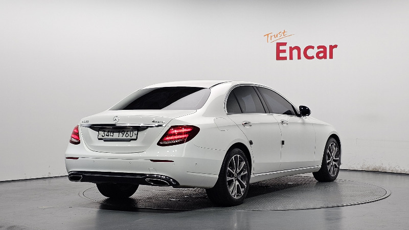 car Mercedes Benz E Class id48369 photo #2