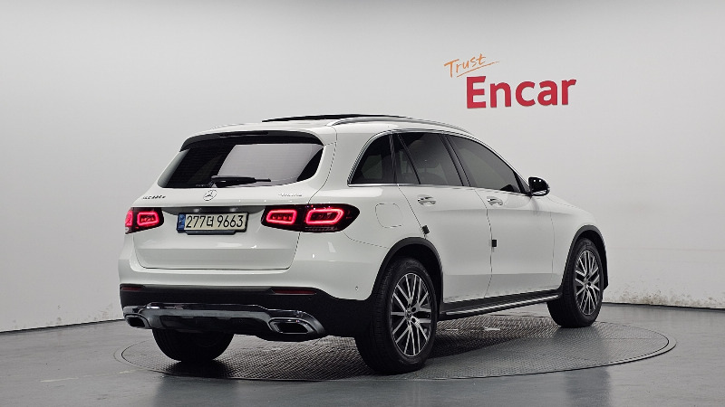 car Mercedes Benz GLC id48371 photo #2
