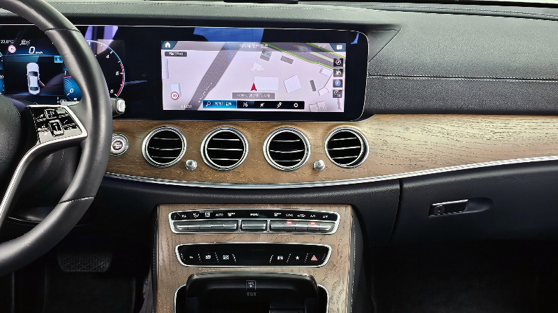 car Mercedes Benz E Class id48372 photo #14