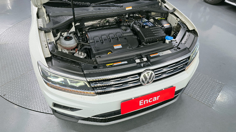 car Volkswagen Tiguan id48384 photo #6