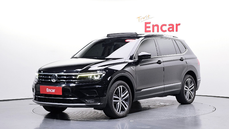 car Volkswagen Tiguan id48392 main photo