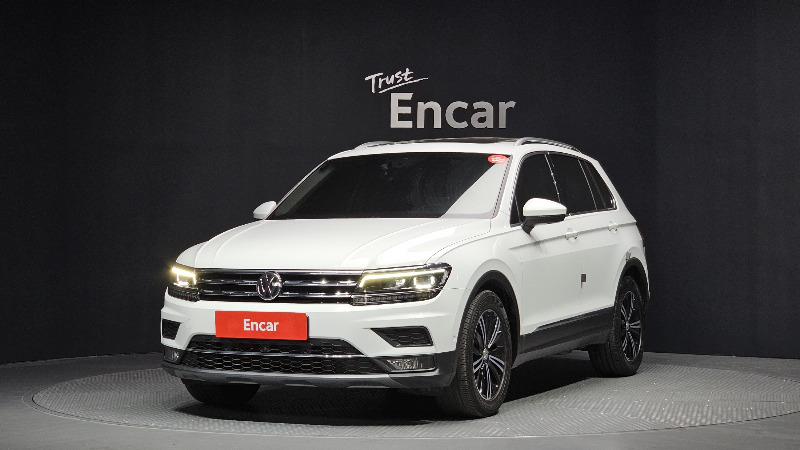 car Volkswagen Tiguan id48398 main photo