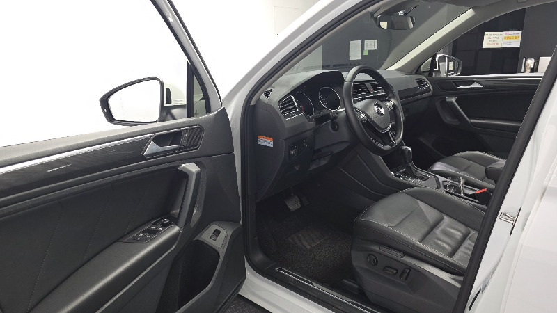 car Volkswagen Tiguan id48401 photo #10