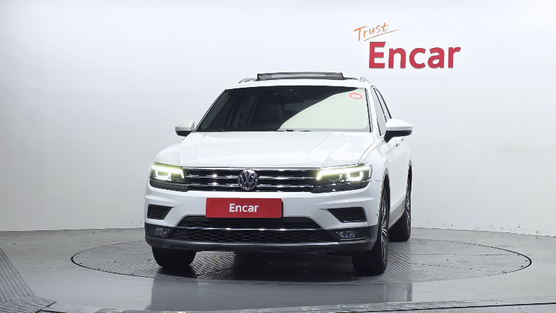 car Volkswagen Tiguan id48401 photo #3