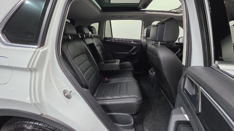 car Volkswagen Tiguan id48407 photo #19