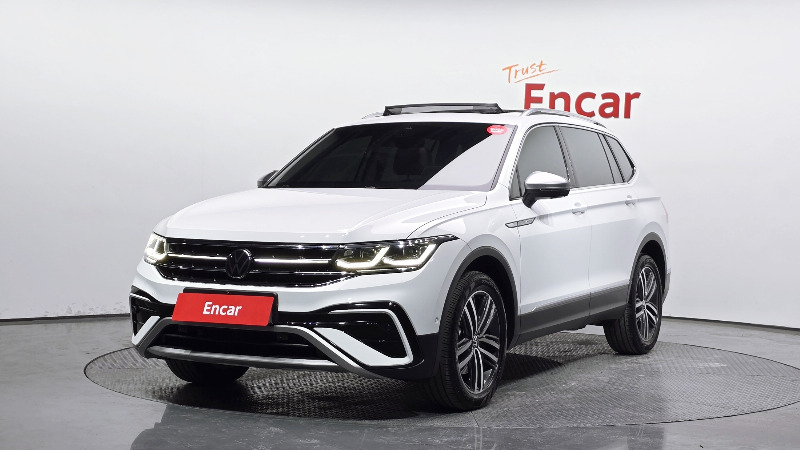 car Volkswagen Tiguan id48420 main photo