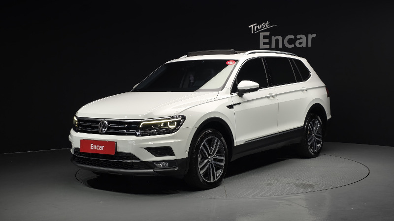 car Volkswagen Tiguan id48421 main photo