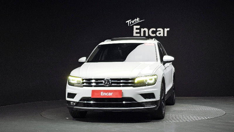 car Volkswagen Tiguan id48423 photo #3