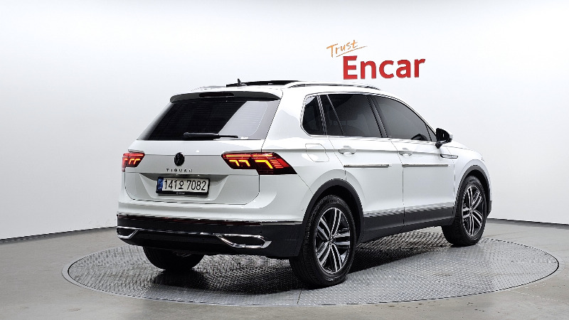 car Volkswagen Tiguan id48428 photo #2
