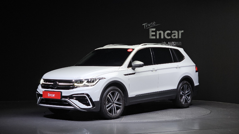 car Volkswagen Tiguan id48430 main photo