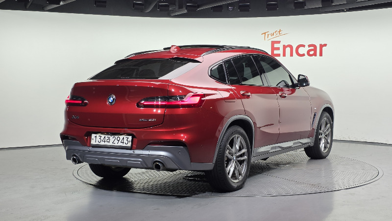 car BMW X4 id48472 photo #2