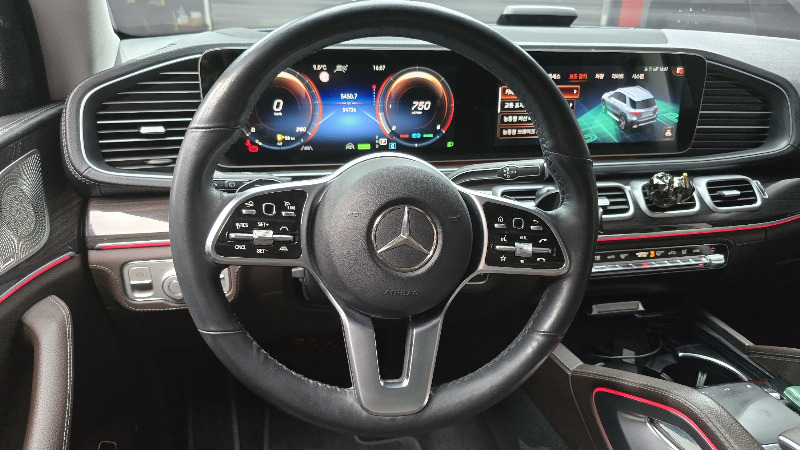 car Mercedes Benz GLE id48522 photo #13